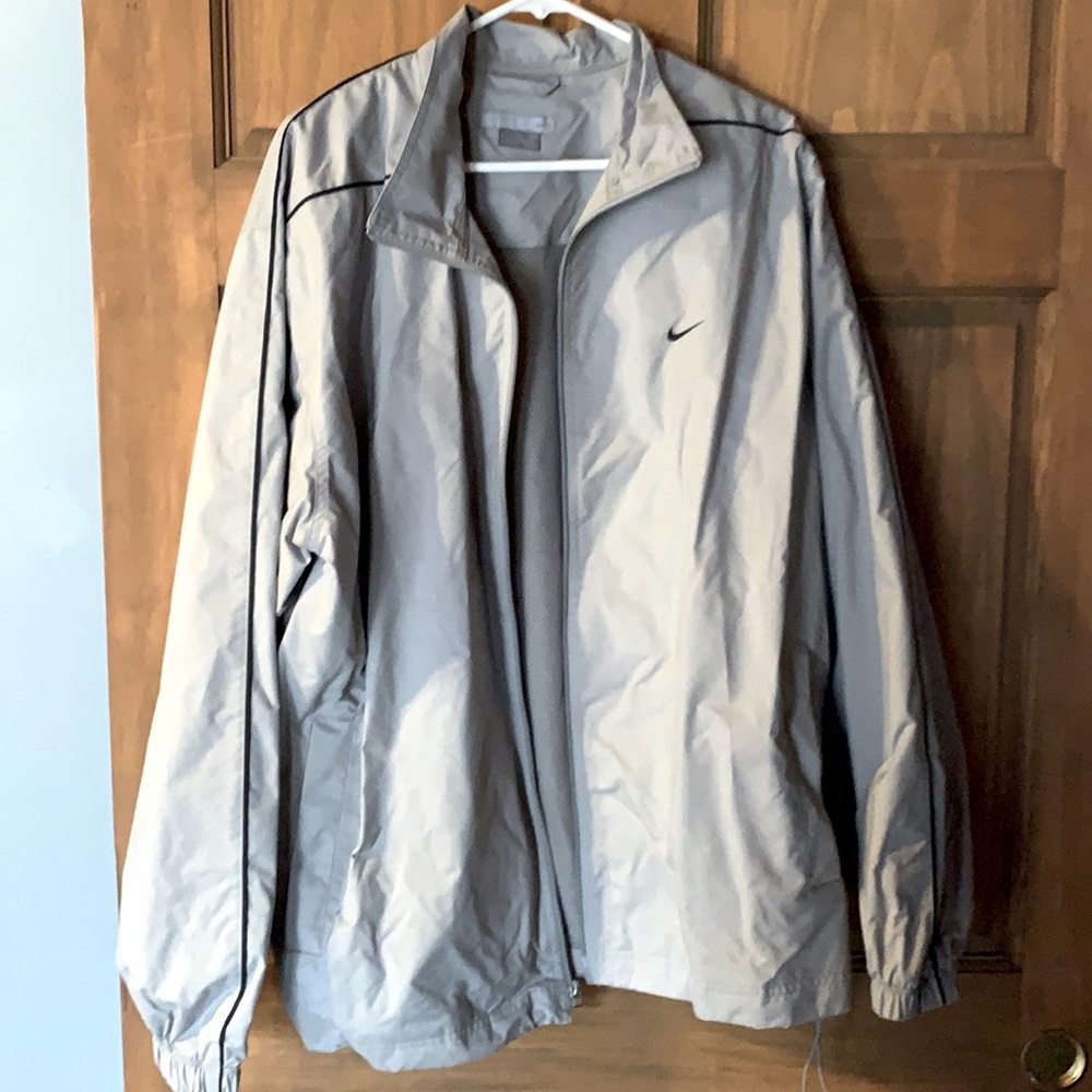 Nike light weight jacket